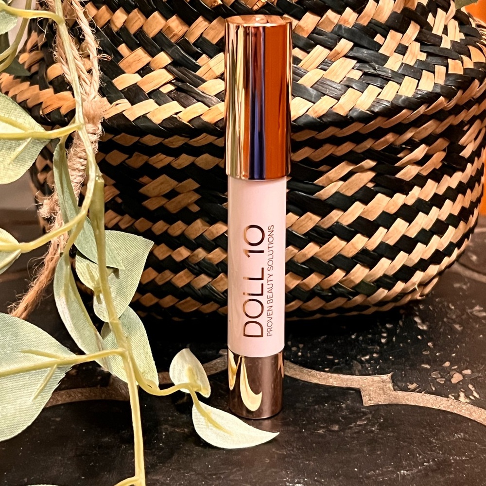 Doll 10 Lip Crayon  I Can 👄